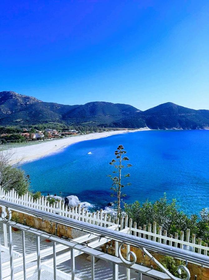 B&B Is Pranus A Mari Casa Privata Solanas  Exteriör bild